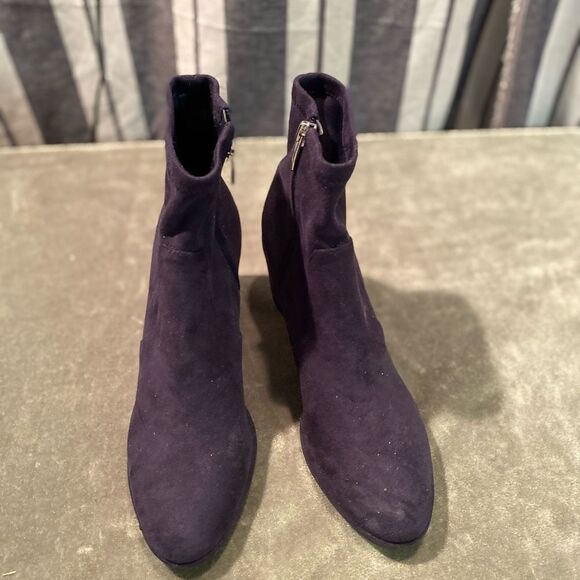 STUART WEITZMAN Suede Nay Ankle Boots - Picture 2 of 10